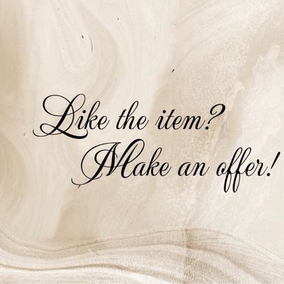 ✨ Checkered Huggie Hoop Earrings - Picture 8 of 8